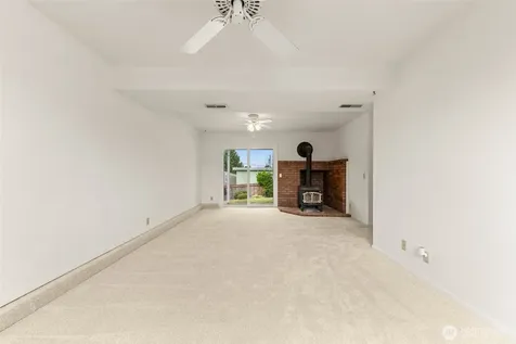543 Hemlock Way Edmonds WA 98020
