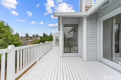 543 Hemlock Way Edmonds WA 98020