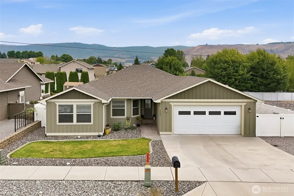 1720 Soden Street SE East Wenatchee WA 98802