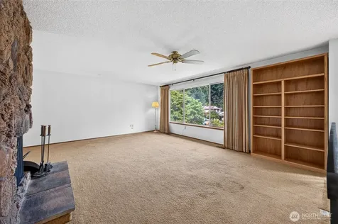 6218 99th Street Ct E Puyallup WA 98373