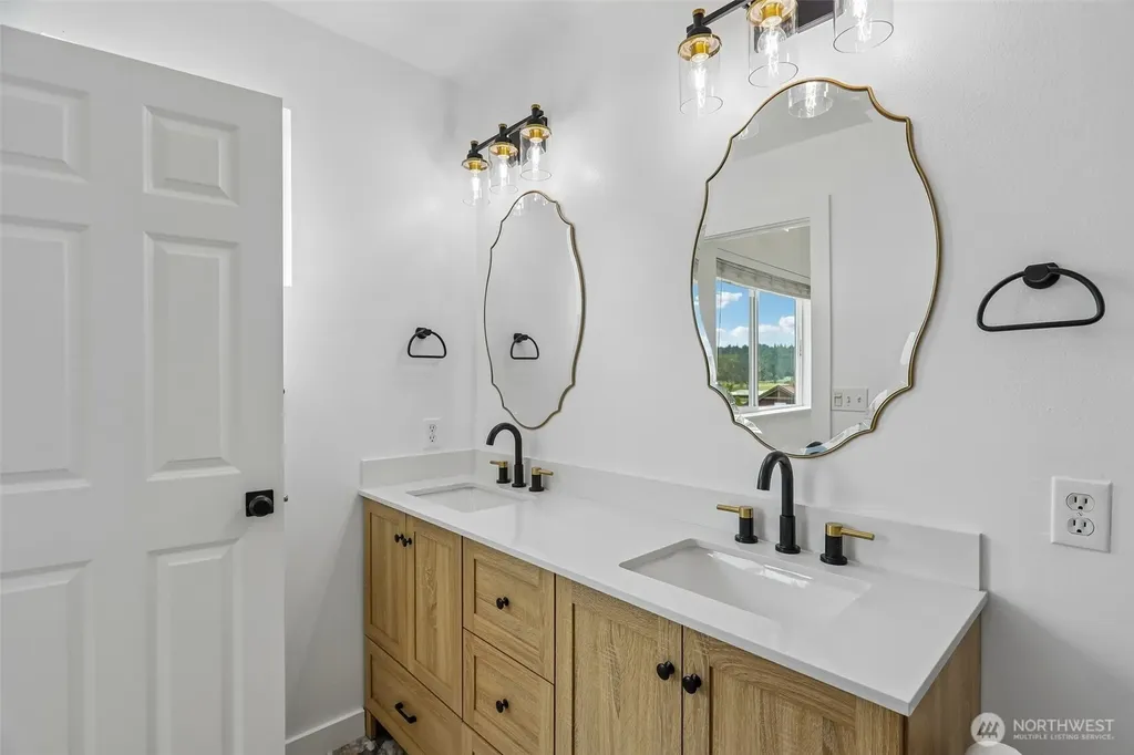 26510 NE Anderson Street Duvall WA 98019