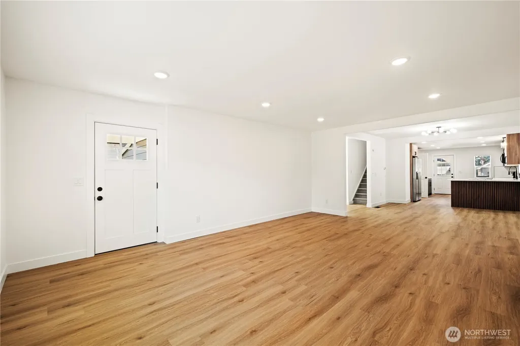 869 S 40th Street Tacoma WA 98418