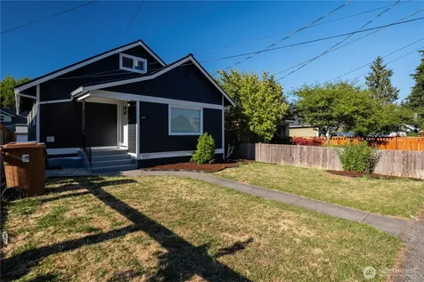 869 S 40th Street Tacoma WA 98418