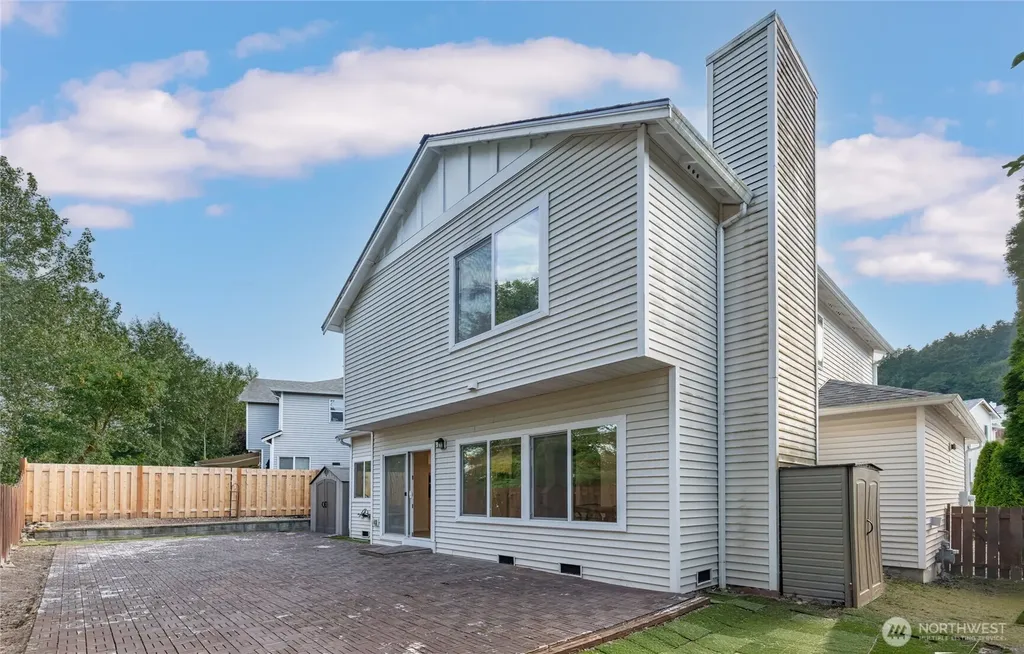 4109 S 220th Place Kent WA 98032