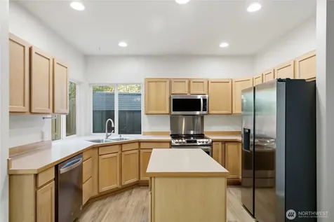 4109 S 220th Place Kent WA 98032