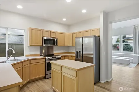 4109 S 220th Place Kent WA 98032