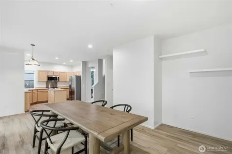 4109 S 220th Place Kent WA 98032