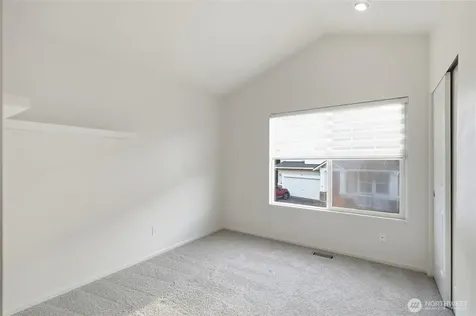 4109 S 220th Place Kent WA 98032