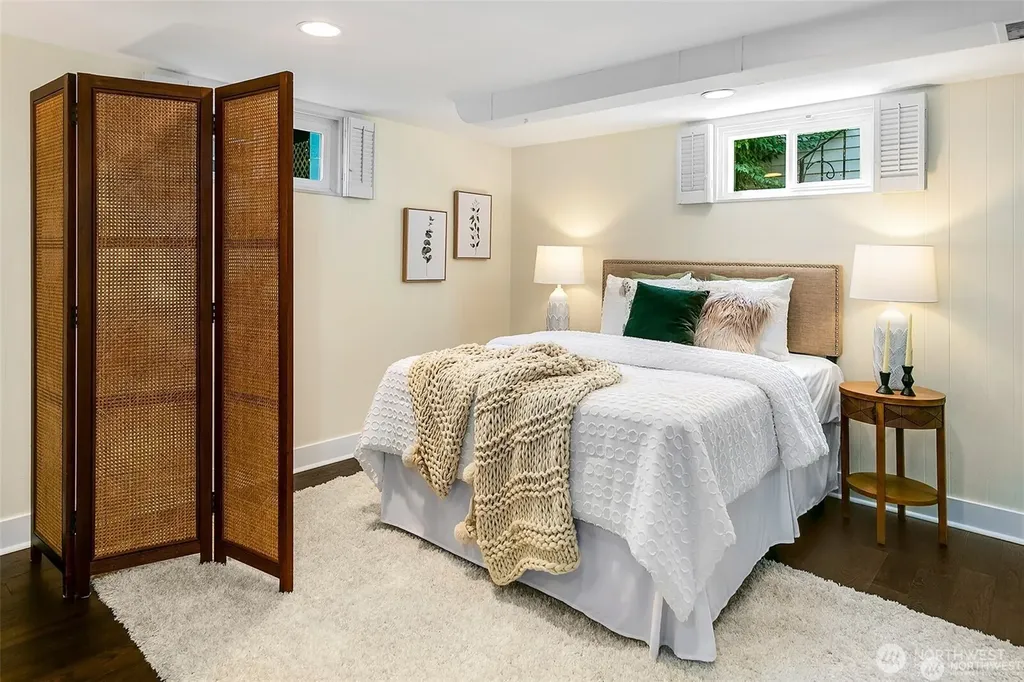 647 NW 51st Street Seattle WA 98107
