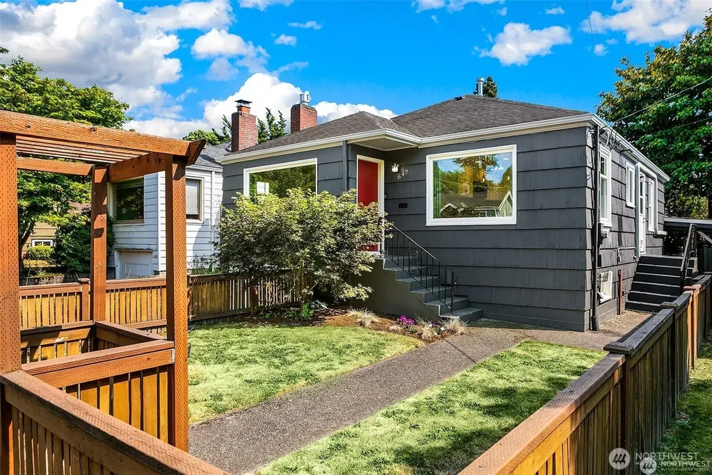 647 NW 51st Street Seattle WA 98107