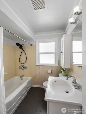 647 NW 51st Street Seattle WA 98107