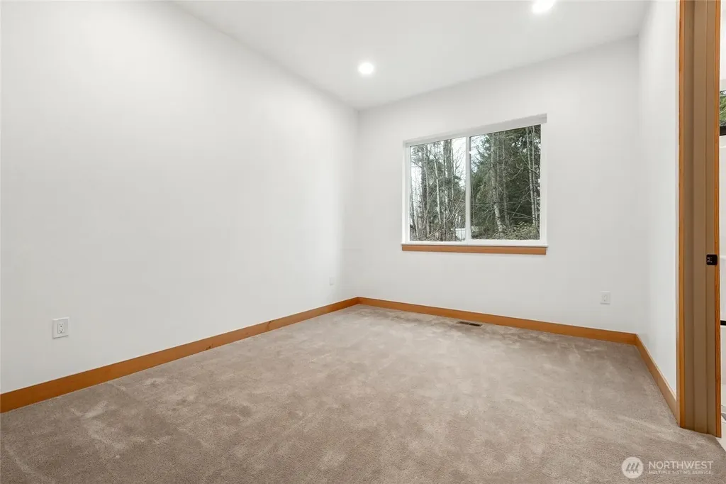 26181 276th Avenue SE Ravensdale WA 98051