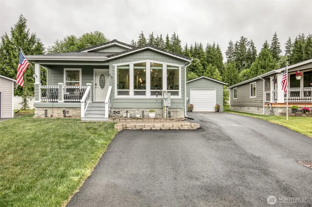 1019 Stanford Drive Cosmopolis WA 98537