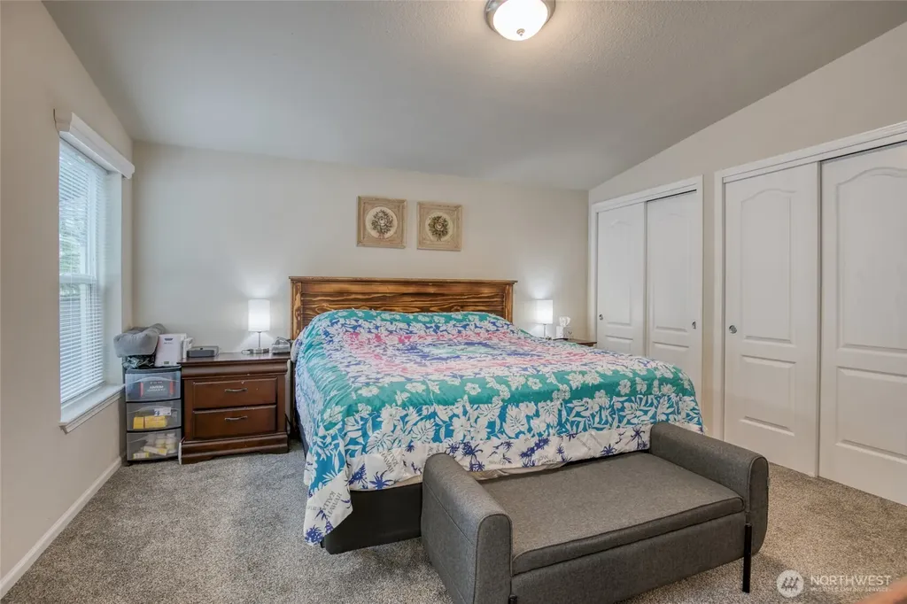 1019 Stanford Drive Cosmopolis WA 98537