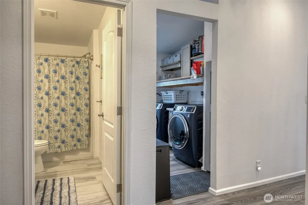 1019 Stanford Drive Cosmopolis WA 98537