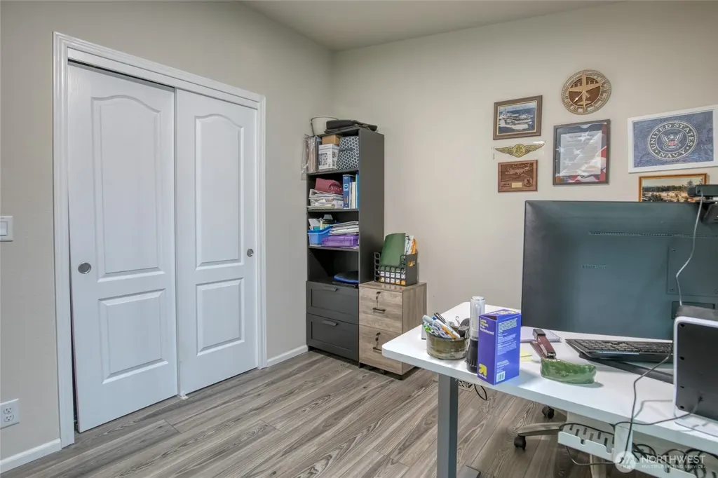 1019 Stanford Drive Cosmopolis WA 98537