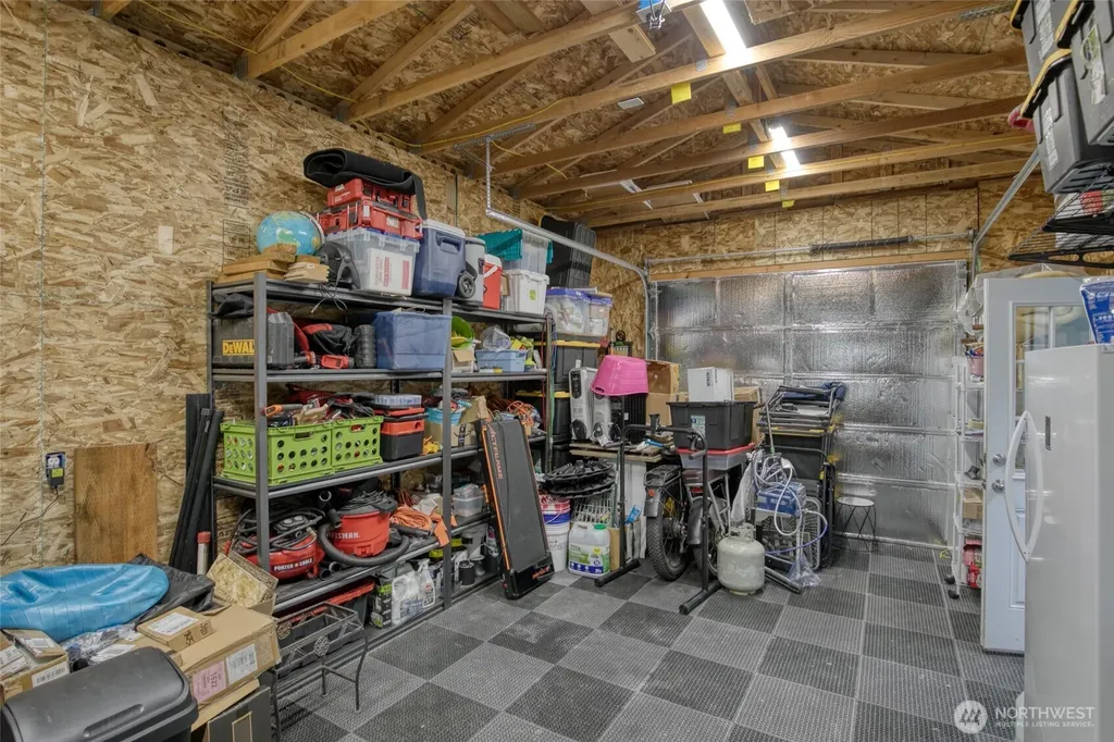 1019 Stanford Drive Cosmopolis WA 98537