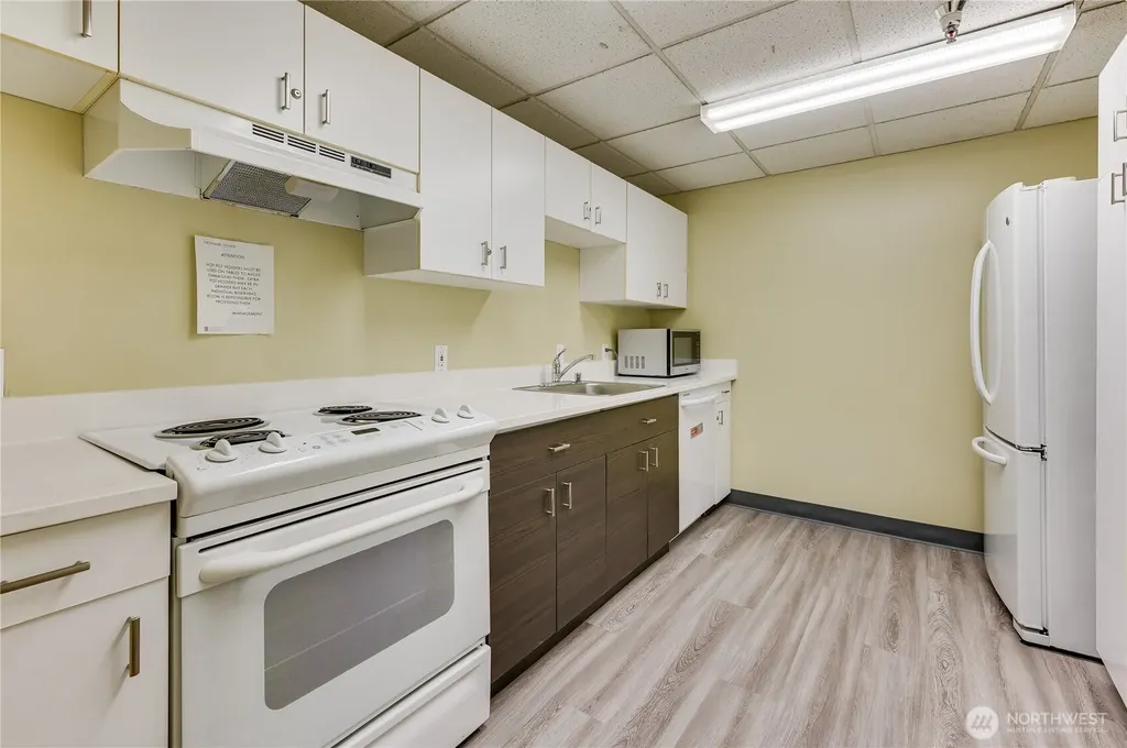 1415 2nd Avenue Seattle WA 98101