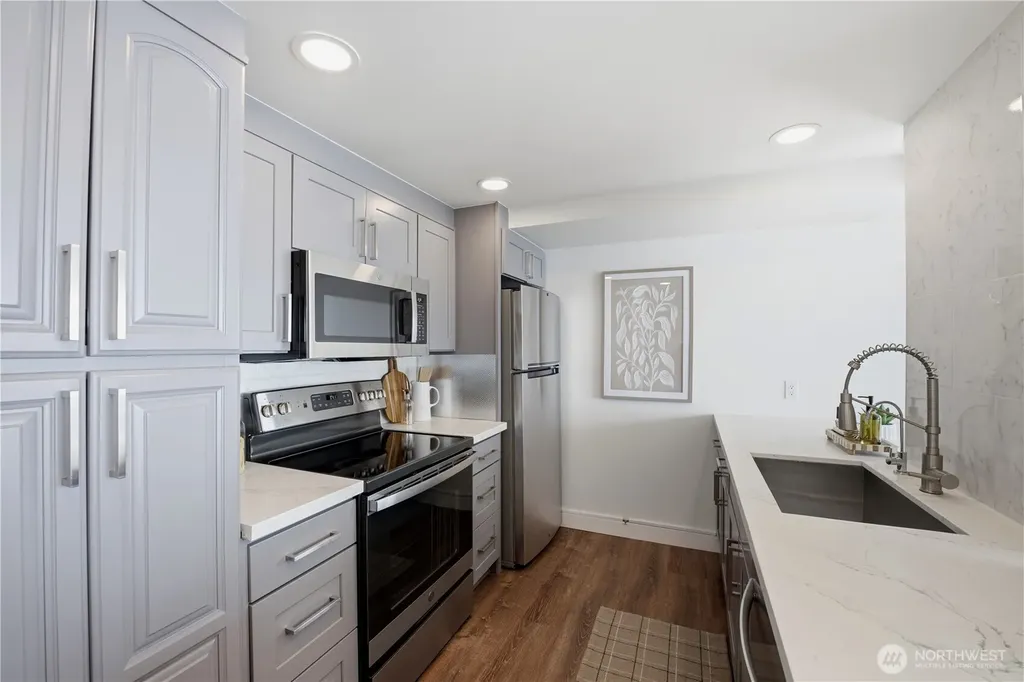 1415 2nd Avenue Seattle WA 98101