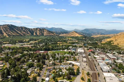 105 Mountain View Place S Cashmere WA 98815