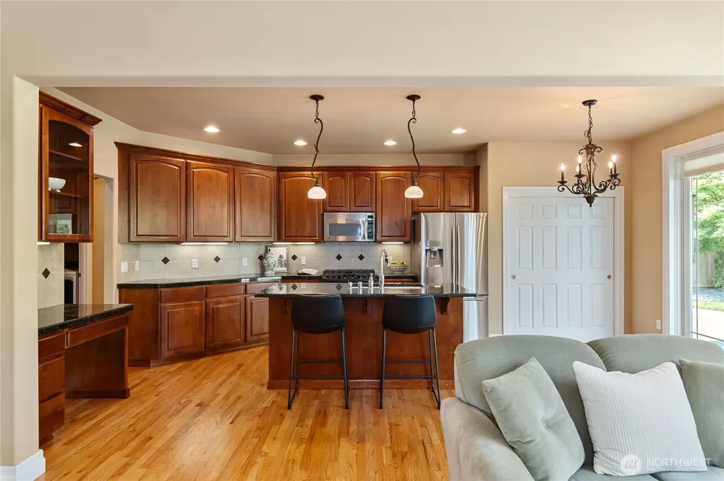 17112 136th Avenue Ct E Puyallup WA 98374