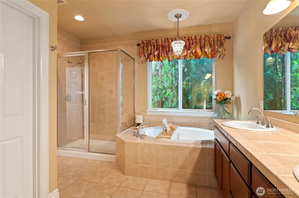 17112 136th Avenue Ct E Puyallup WA 98374