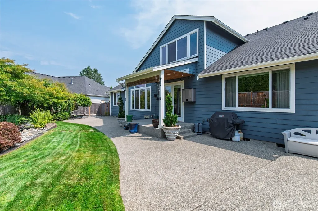 17112 136th Avenue Ct E Puyallup WA 98374