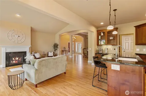 17112 136th Avenue Ct E Puyallup WA 98374