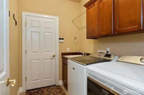 17112 136th Avenue Ct E Puyallup WA 98374