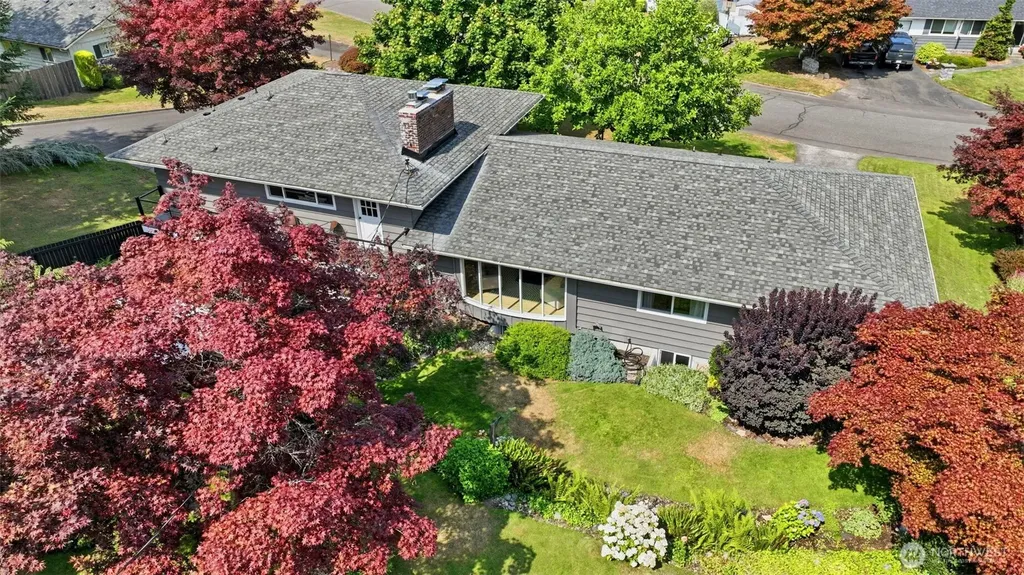 1024 Daniels Drive Fircrest WA 98466