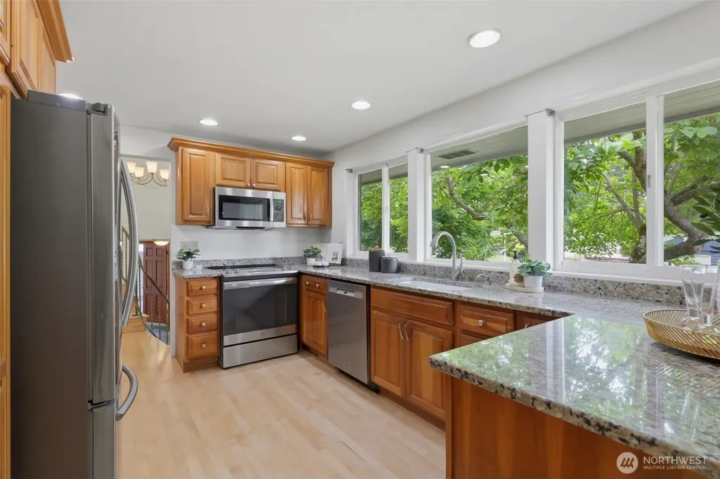 1024 Daniels Drive Fircrest WA 98466