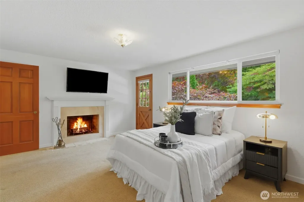 1024 Daniels Drive Fircrest WA 98466