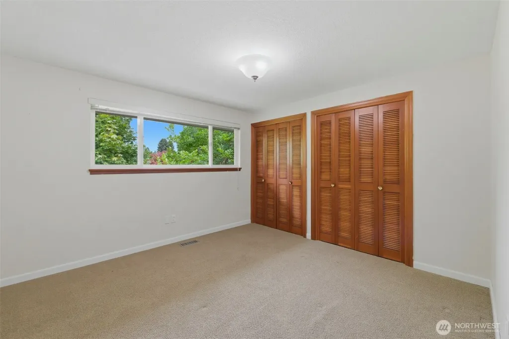 1024 Daniels Drive Fircrest WA 98466