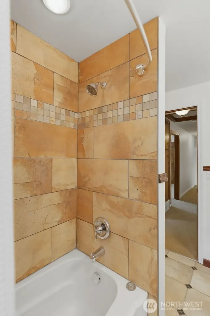 1024 Daniels Drive Fircrest WA 98466