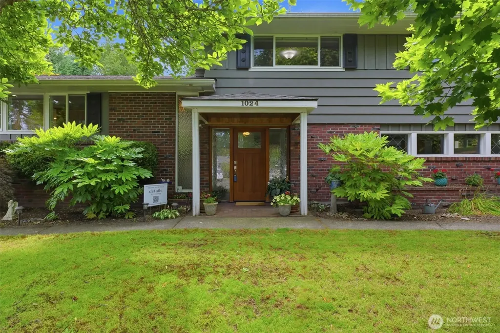 1024 Daniels Drive Fircrest WA 98466