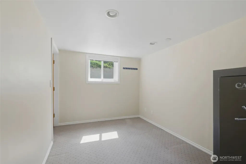 1024 Daniels Drive Fircrest WA 98466