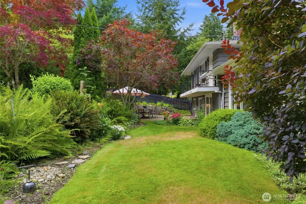 1024 Daniels Drive Fircrest WA 98466