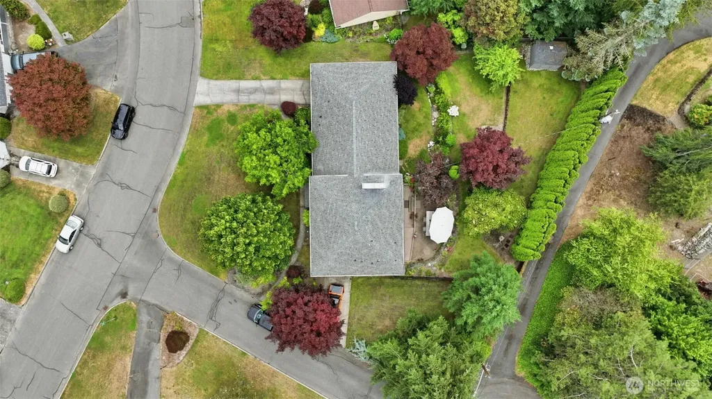 1024 Daniels Drive Fircrest WA 98466