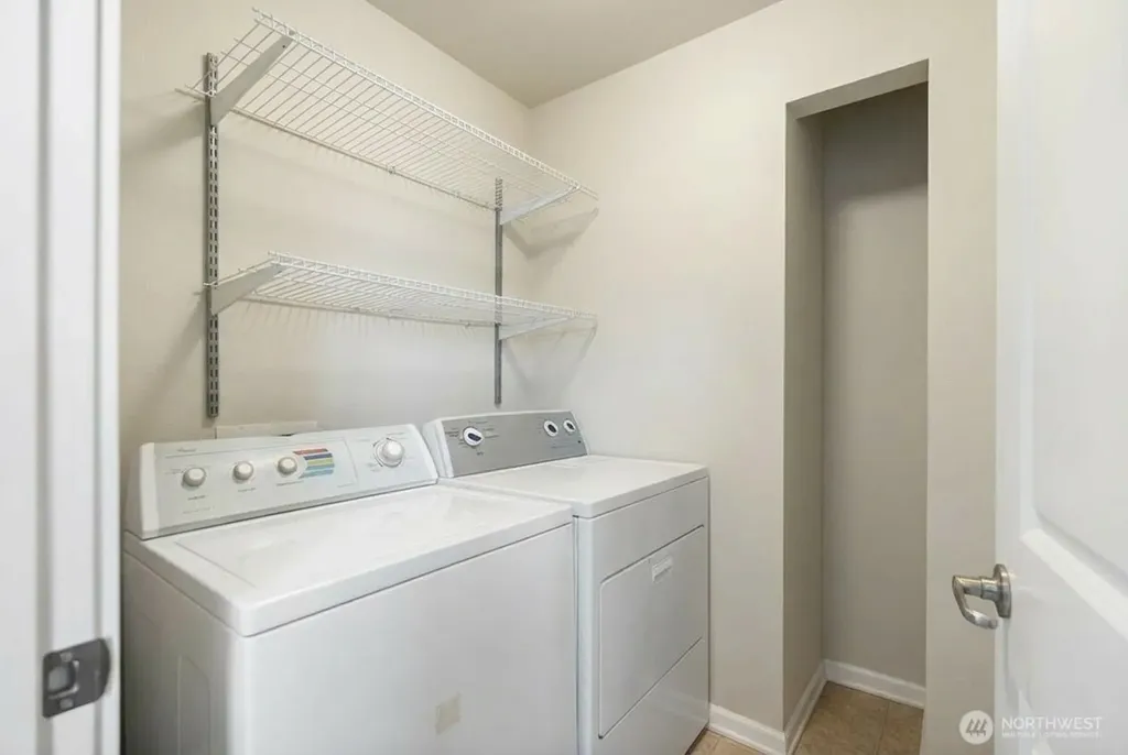 17252 NE 119th Way Redmond WA 98052