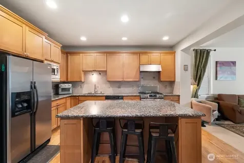 17252 NE 119th Way Redmond WA 98052