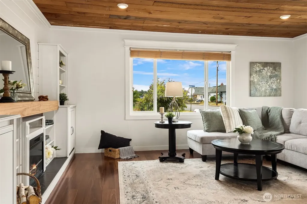 302 E Gilman Avenue Arlington WA 98223