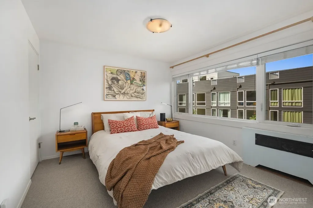 632 13th Avenue E Seattle WA 98102