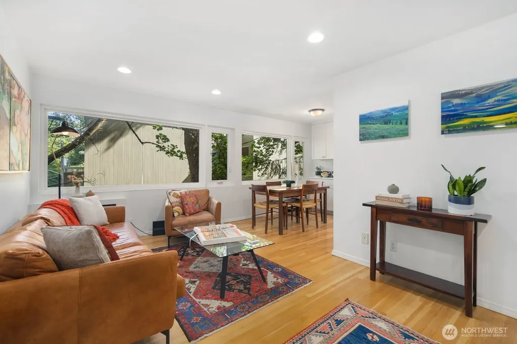 632 13th Avenue E Seattle WA 98102