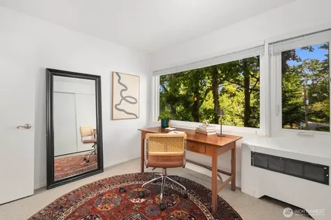 632 13th Avenue E Seattle WA 98102