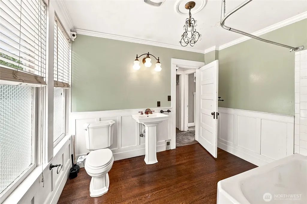 400 Cedar Avenue S Renton WA 98057