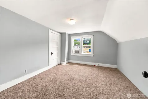 400 Cedar Avenue S Renton WA 98057