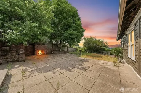 400 Cedar Avenue S Renton WA 98057