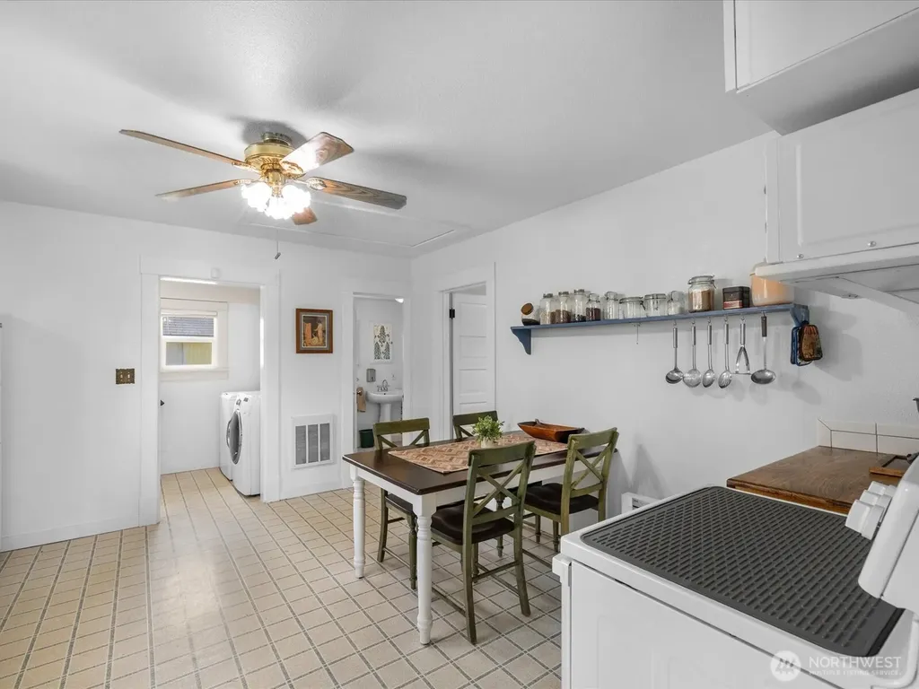 2212 Columbia Avenue Everett WA 98203
