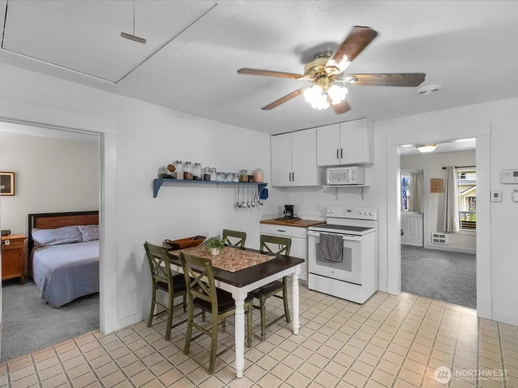 2212 Columbia Avenue Everett WA 98203