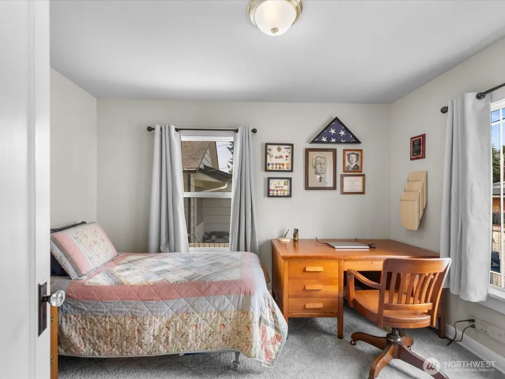 2212 Columbia Avenue Everett WA 98203